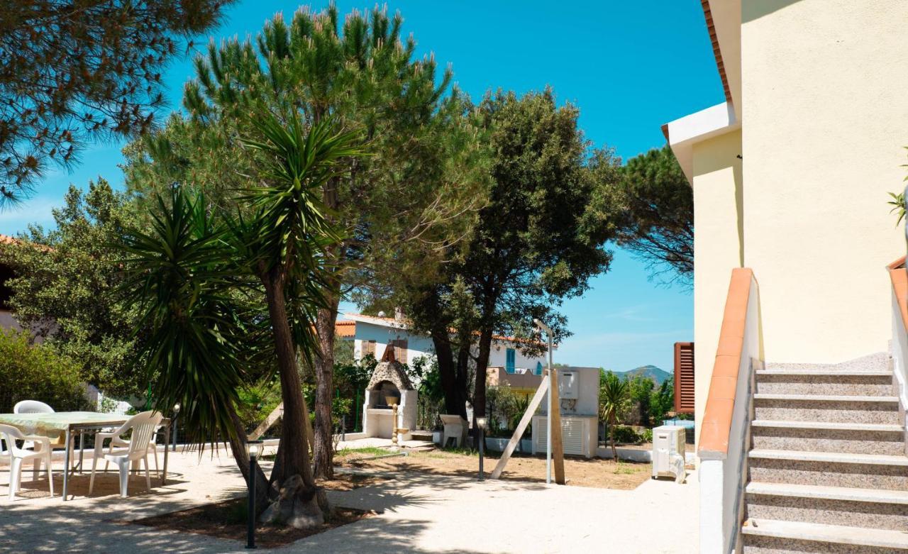 Santu Juanne -Ammentos Posada- A Due Passi Dalla Spiaggia San Giovanni  Kültér fotó